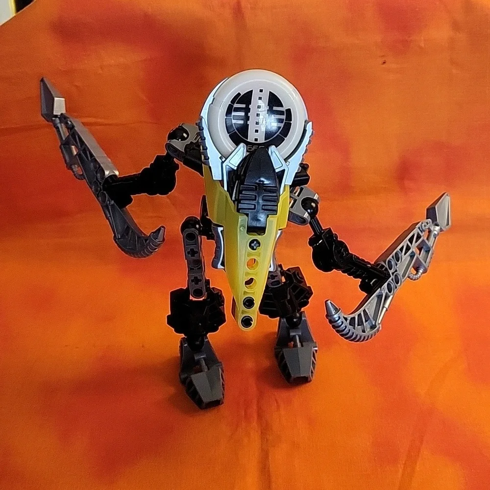 Lego Bionicle Bundle of 4 Sets 8590 8615 8618 8619 Retired - Picture 3 of 5